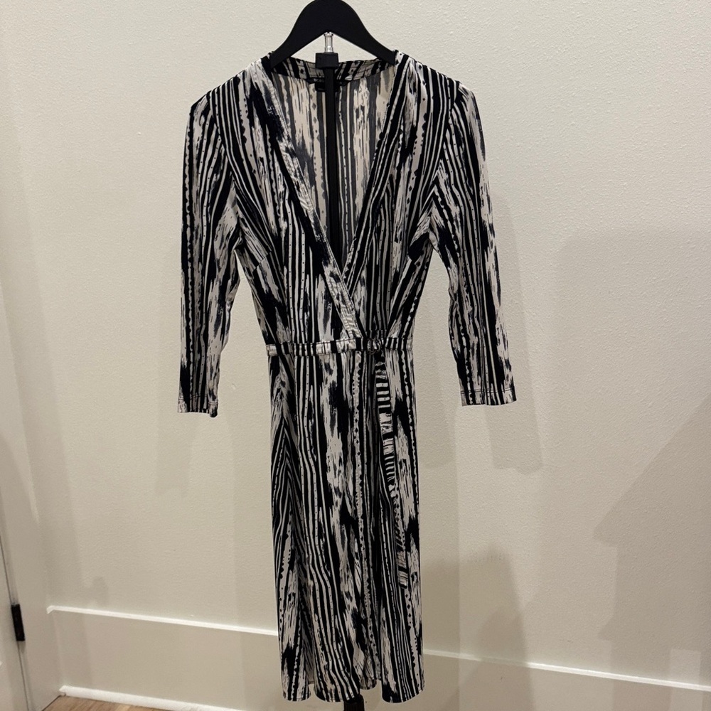 BCBGMaxAzria‎ Black and White Long-Sleeve Wrap Dress